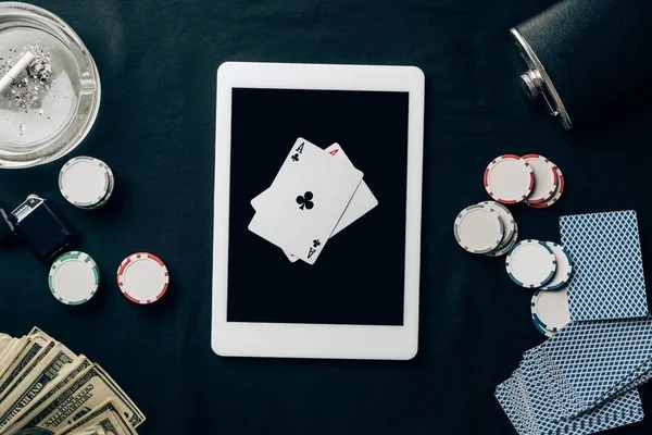 Bikini Paradise paytable and stake selection interface